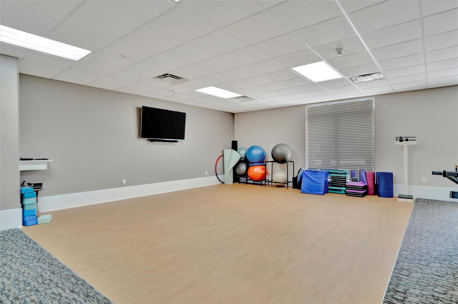 808 3RD AVE W #214, BRADENTON, FL, 34205