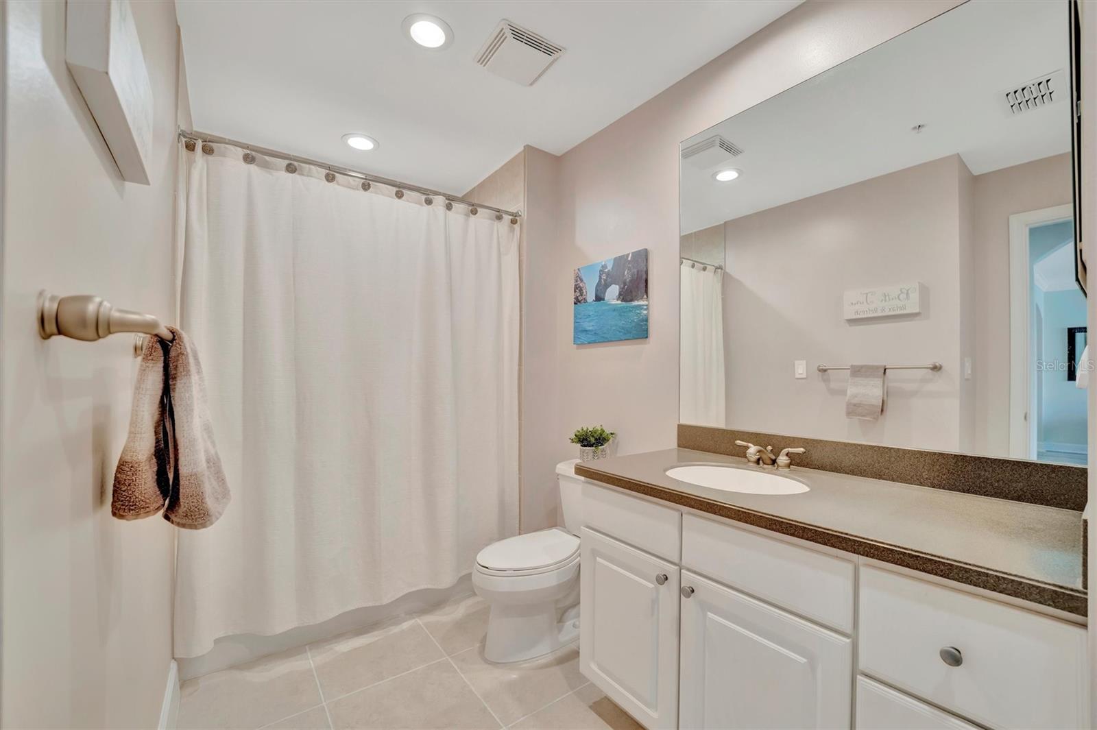 808 3RD AVE W #214, BRADENTON, FL, 34205