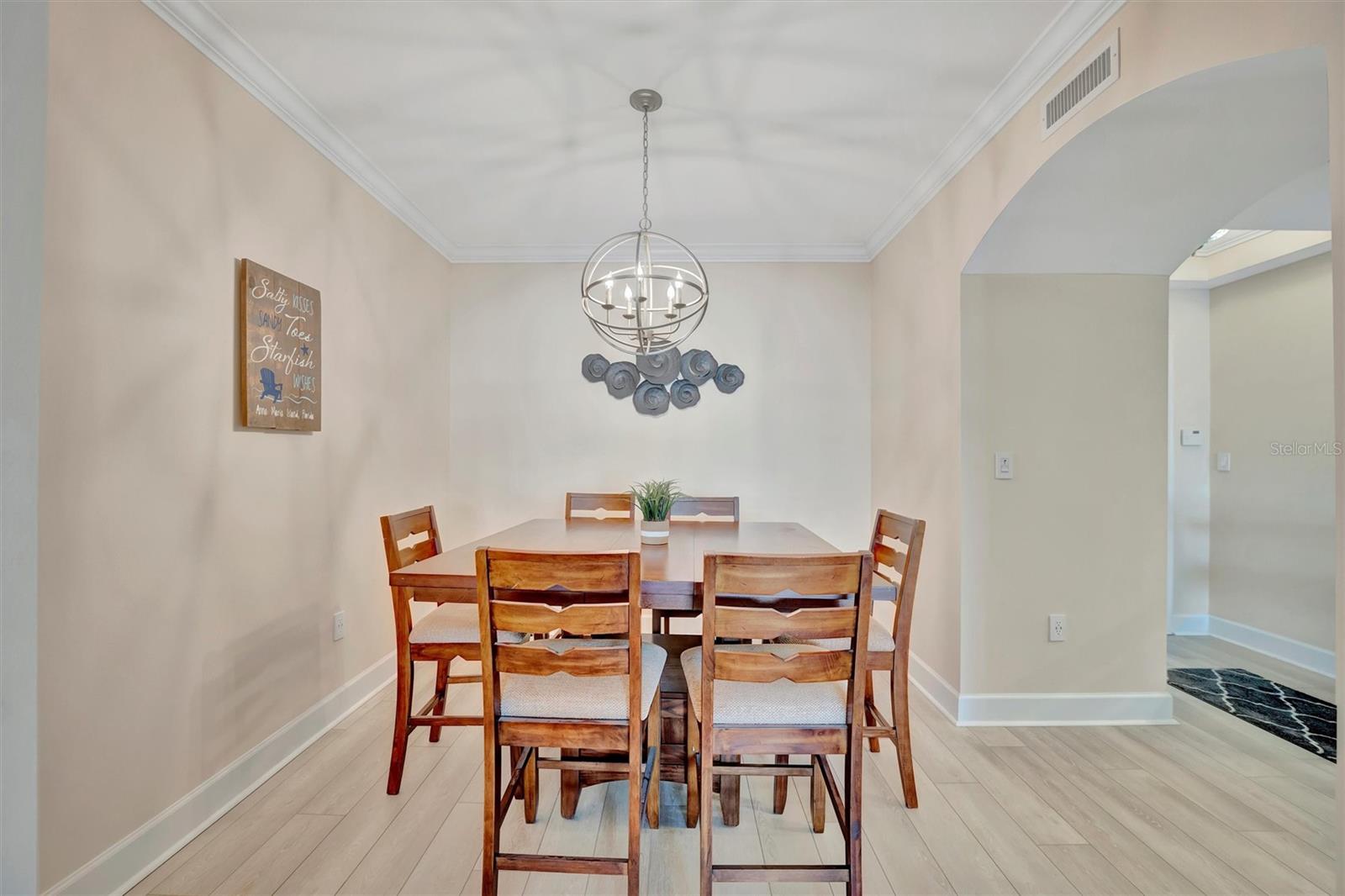 808 3RD AVE W #214, BRADENTON, FL, 34205