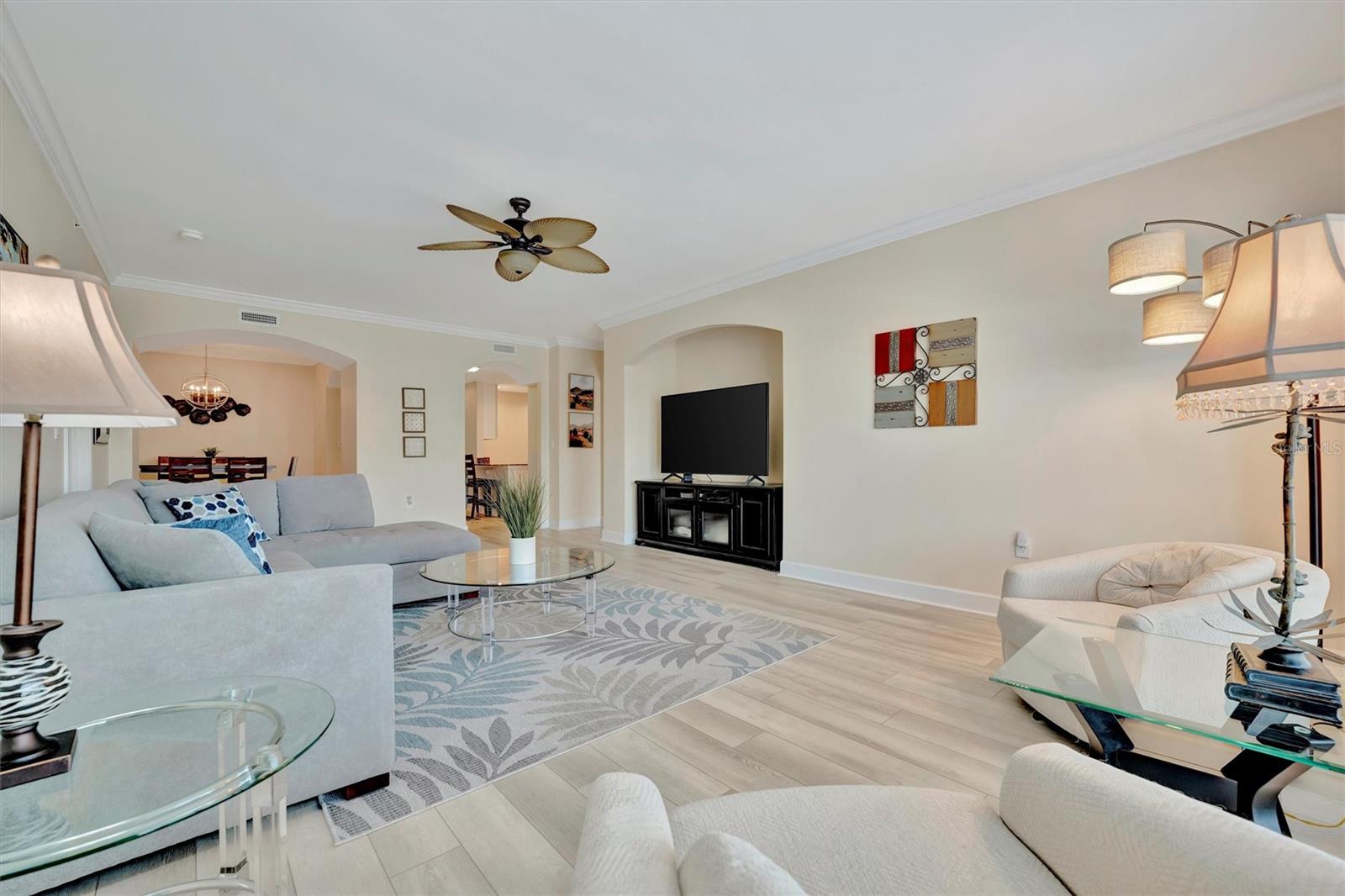 808 3RD AVE W #214, BRADENTON, FL, 34205
