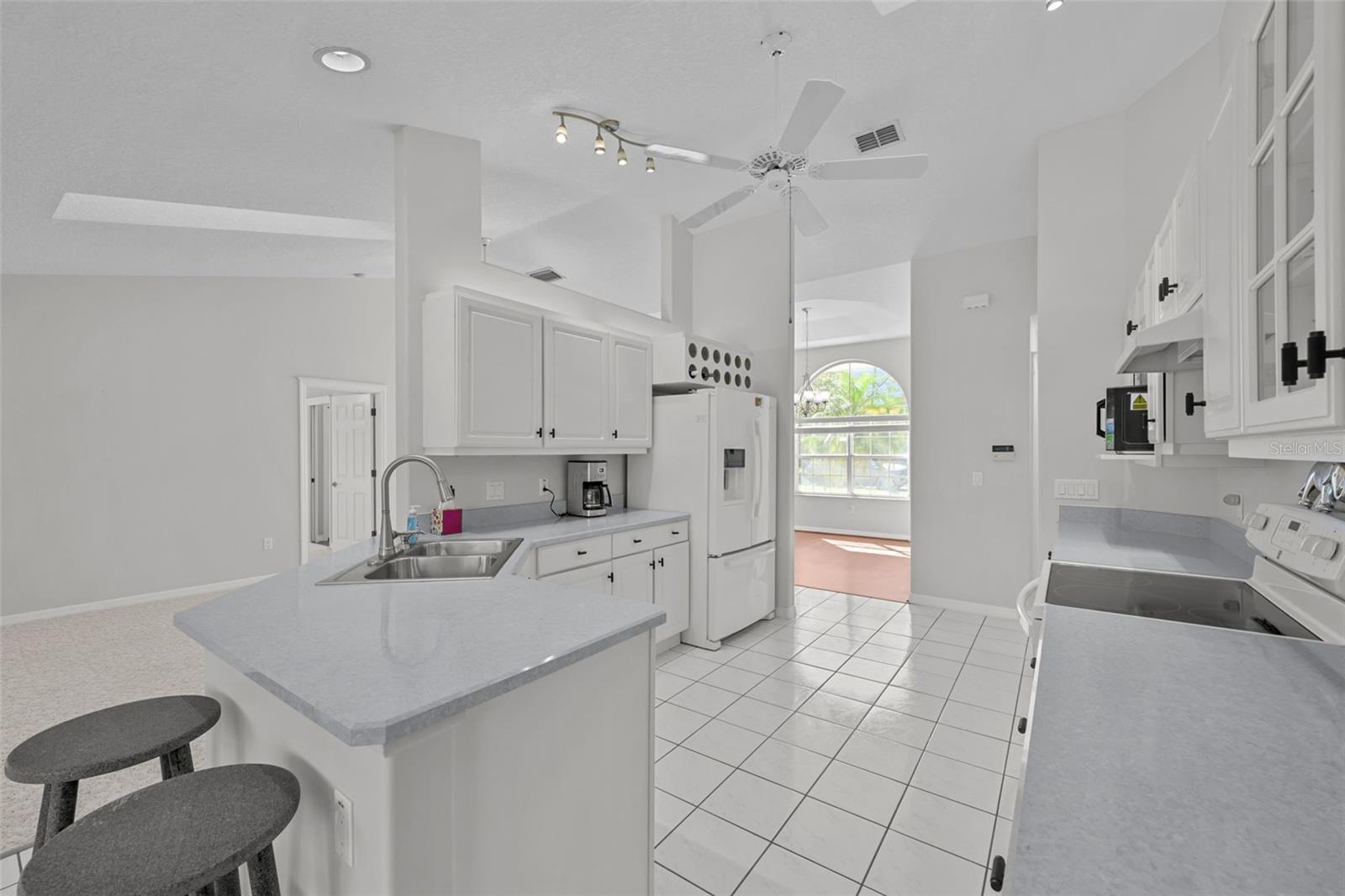 37 BASSETT LN, PALM COAST, FL, 32137