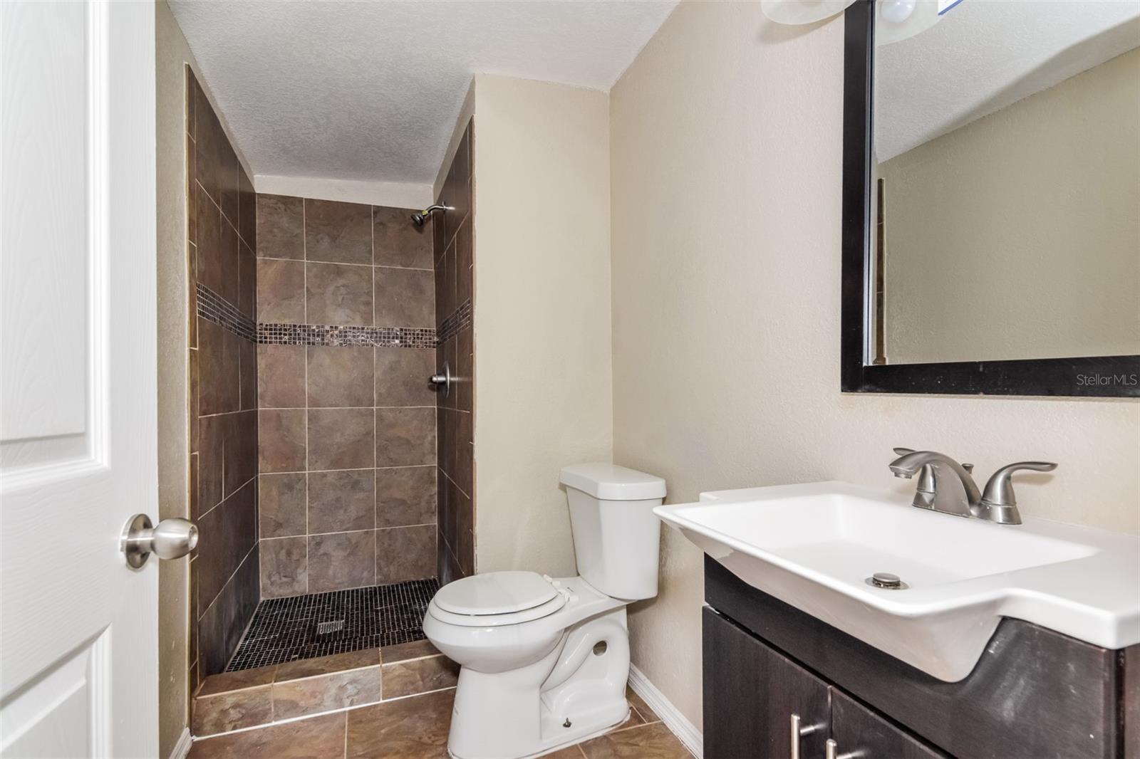 2184 COLONIAL AVE, LAKELAND, FL, 33801