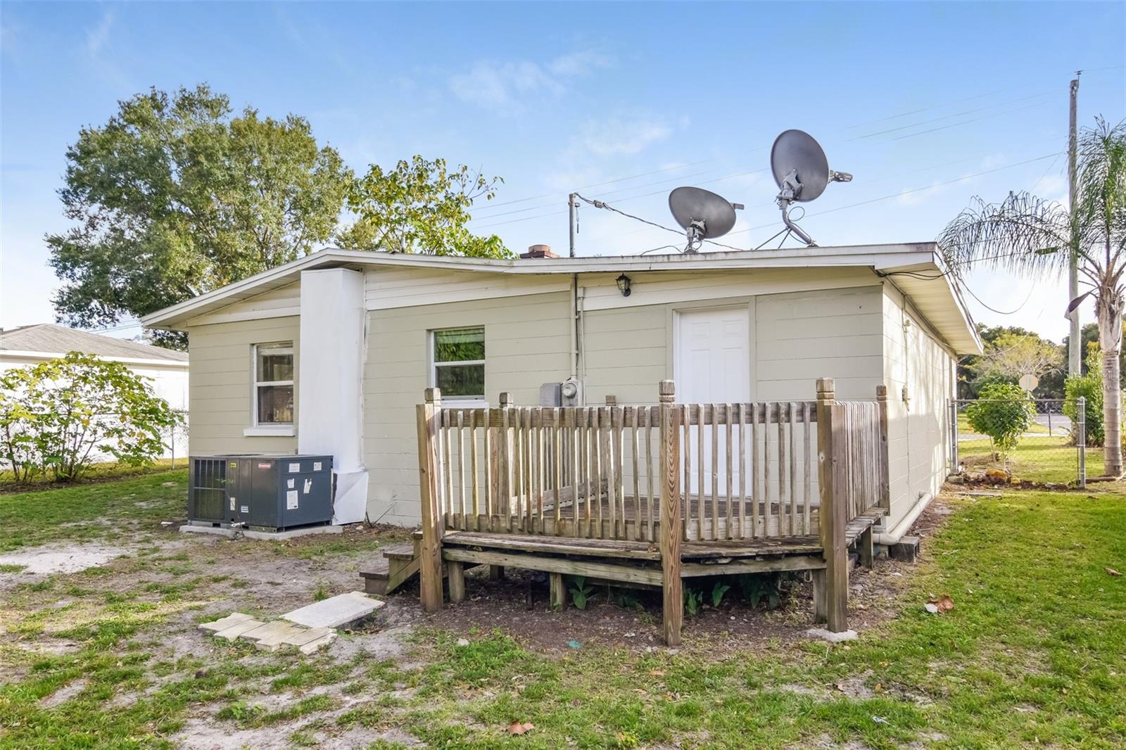 2184 COLONIAL AVE, LAKELAND, FL, 33801