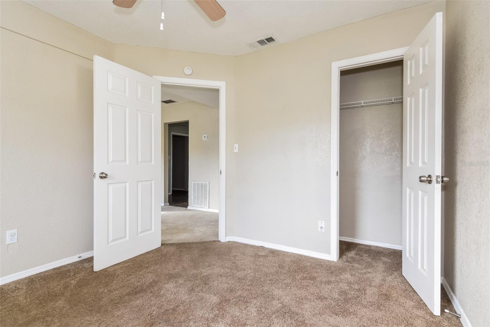 2184 COLONIAL AVE, LAKELAND, FL, 33801