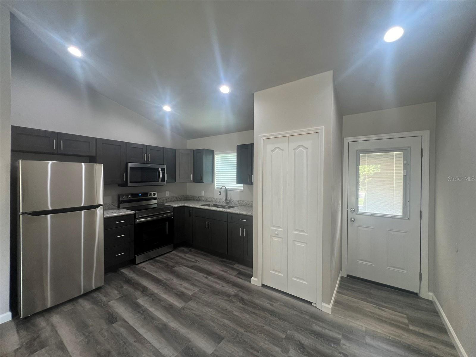 18651 NW 244TH ST #2, HIGH SPRINGS, FL, 32643