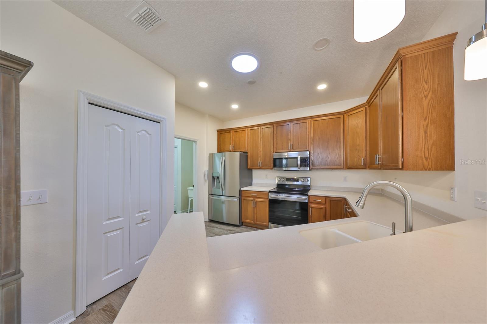 1916 INVERNESS GREENS DR, SUN CITY CENTER, FL, 33573