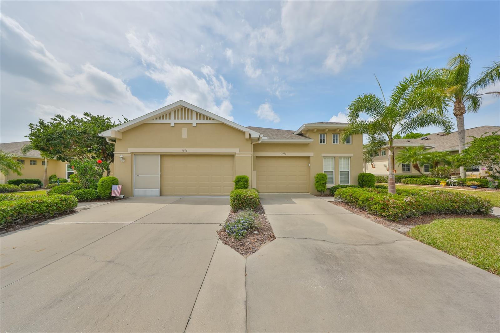 1916 INVERNESS GREENS DR, SUN CITY CENTER, FL, 33573