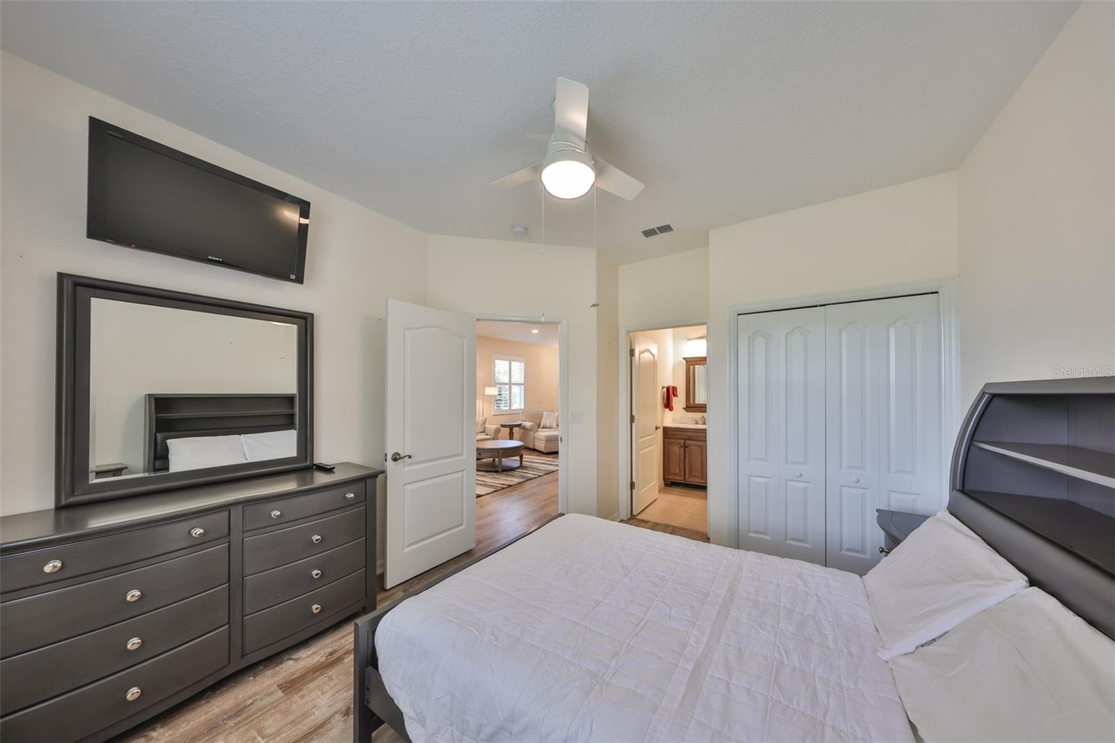 1916 INVERNESS GREENS DR, SUN CITY CENTER, FL, 33573