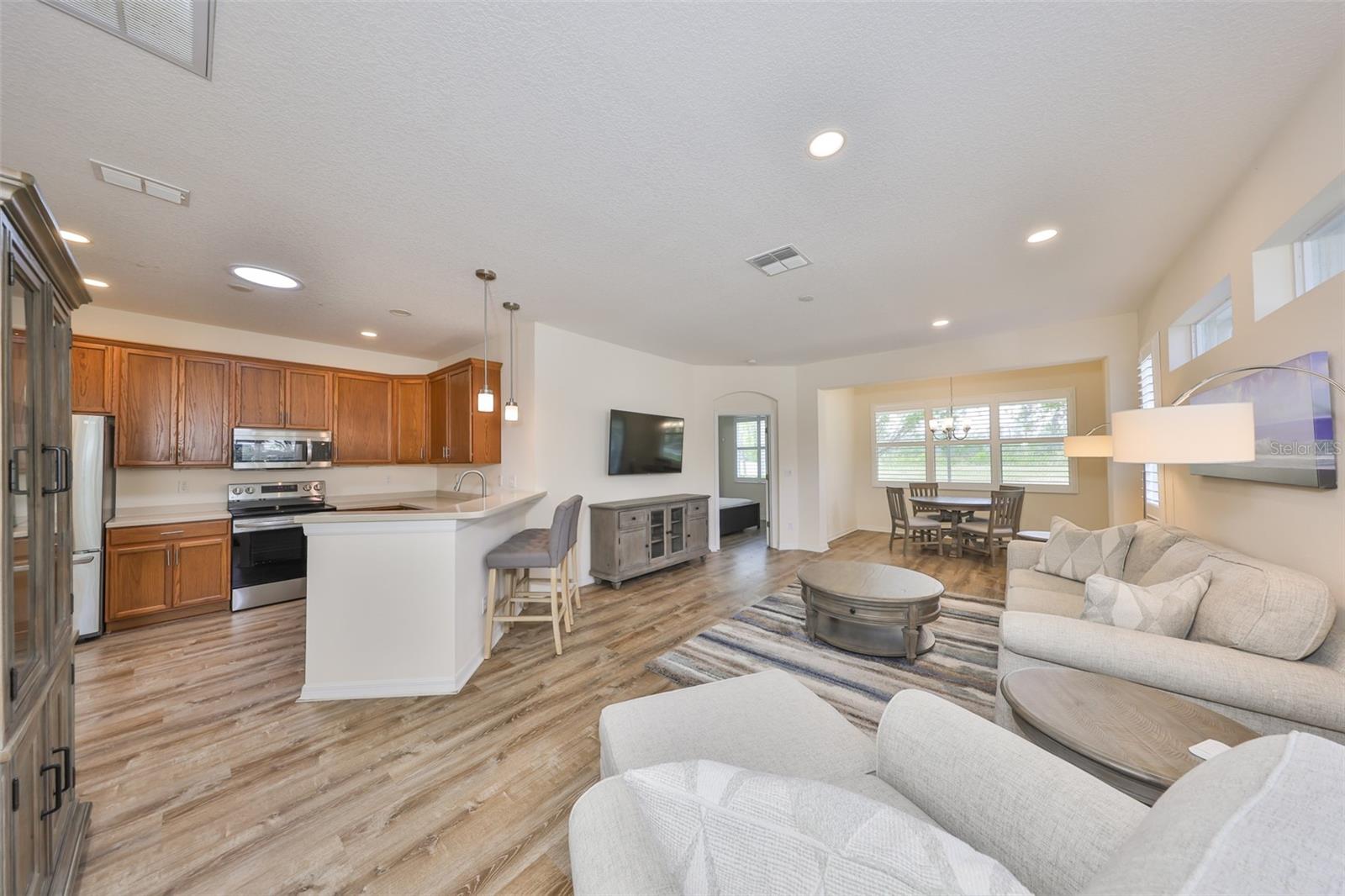 1916 INVERNESS GREENS DR, SUN CITY CENTER, FL, 33573