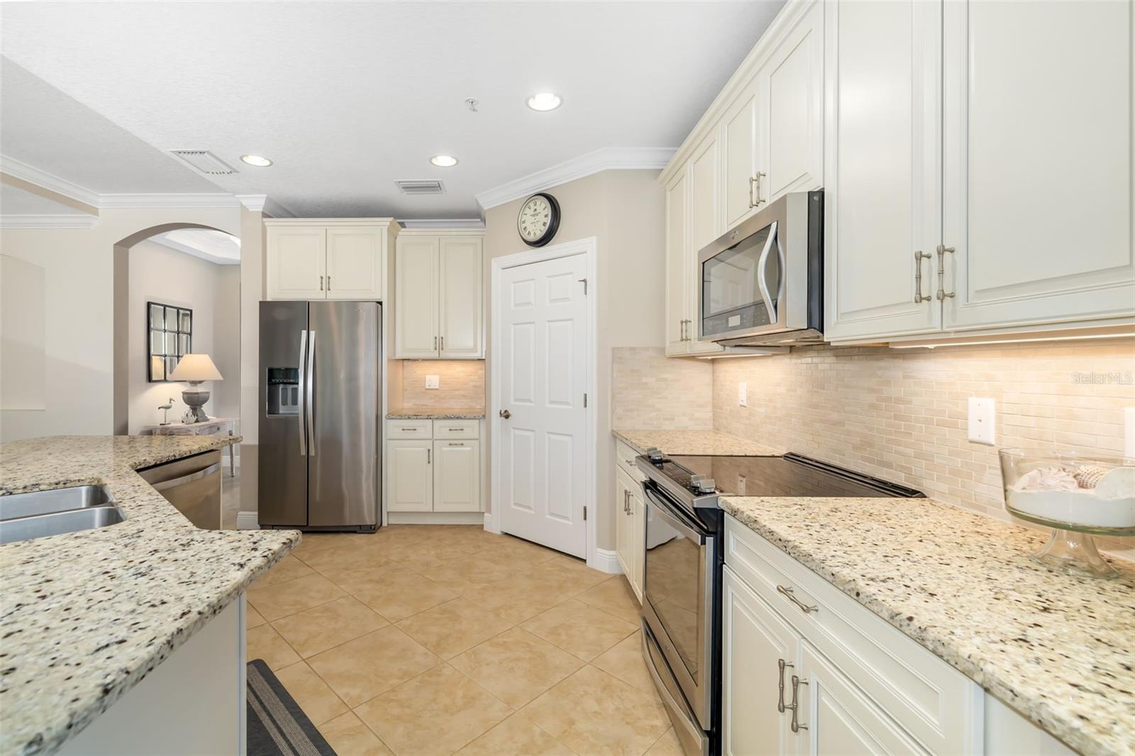 182 BELLA VISTA TER #23A, NOKOMIS, FL, 34275