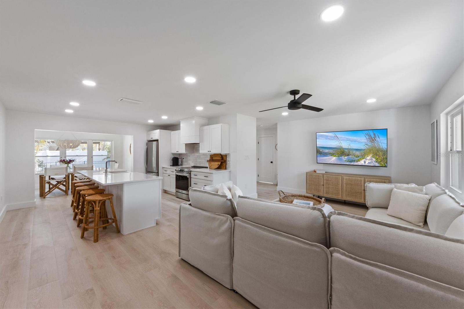 414 79TH ST, HOLMES BEACH, FL, 34217