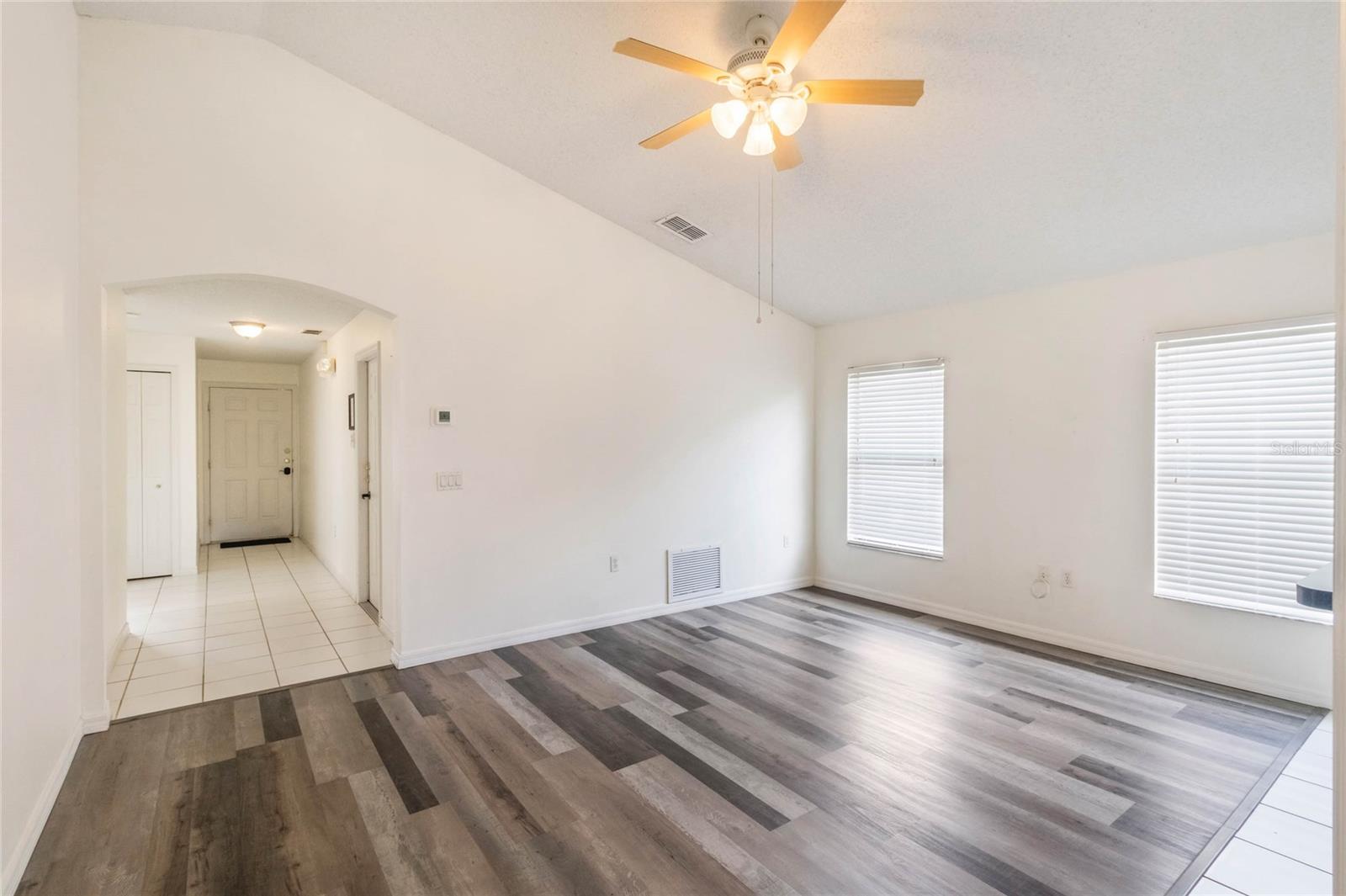 242 SONJA CIR, DAVENPORT, FL, 33897