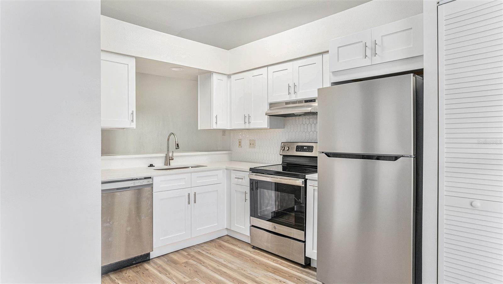 2264 GULF VIEW BLVD, DUNEDIN, FL, 34698