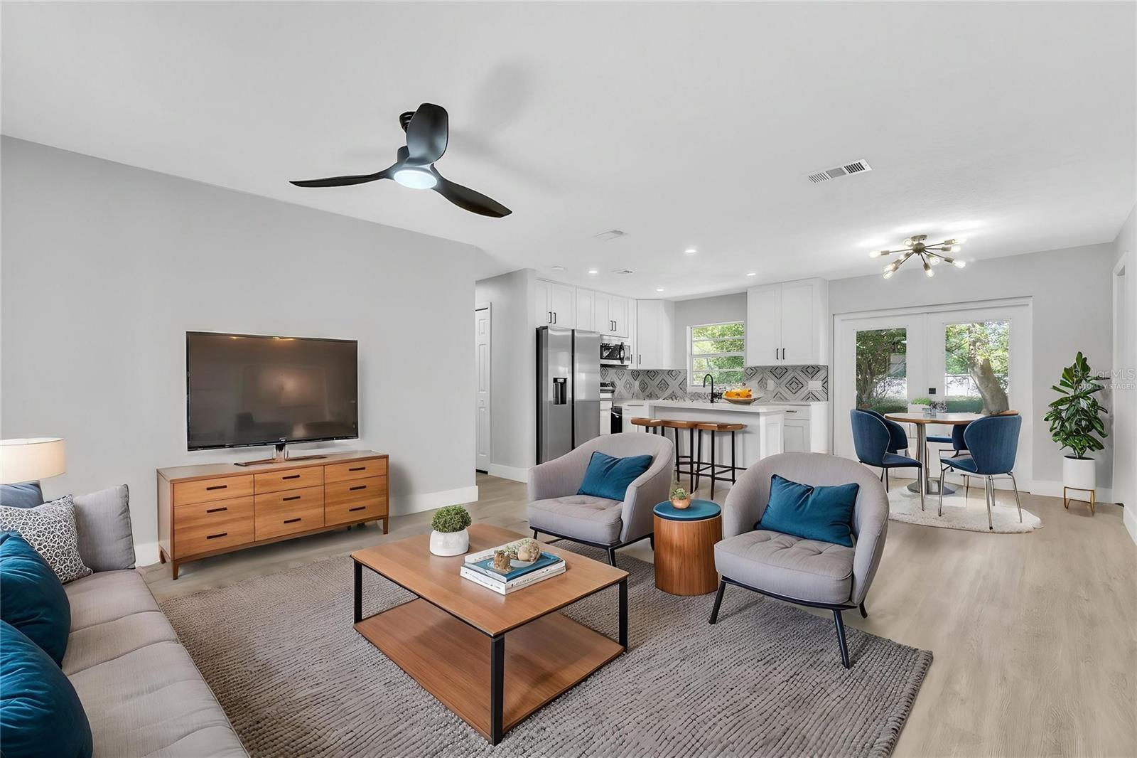 2029 LAS PALMAS CIR, ORLANDO, FL, 32822