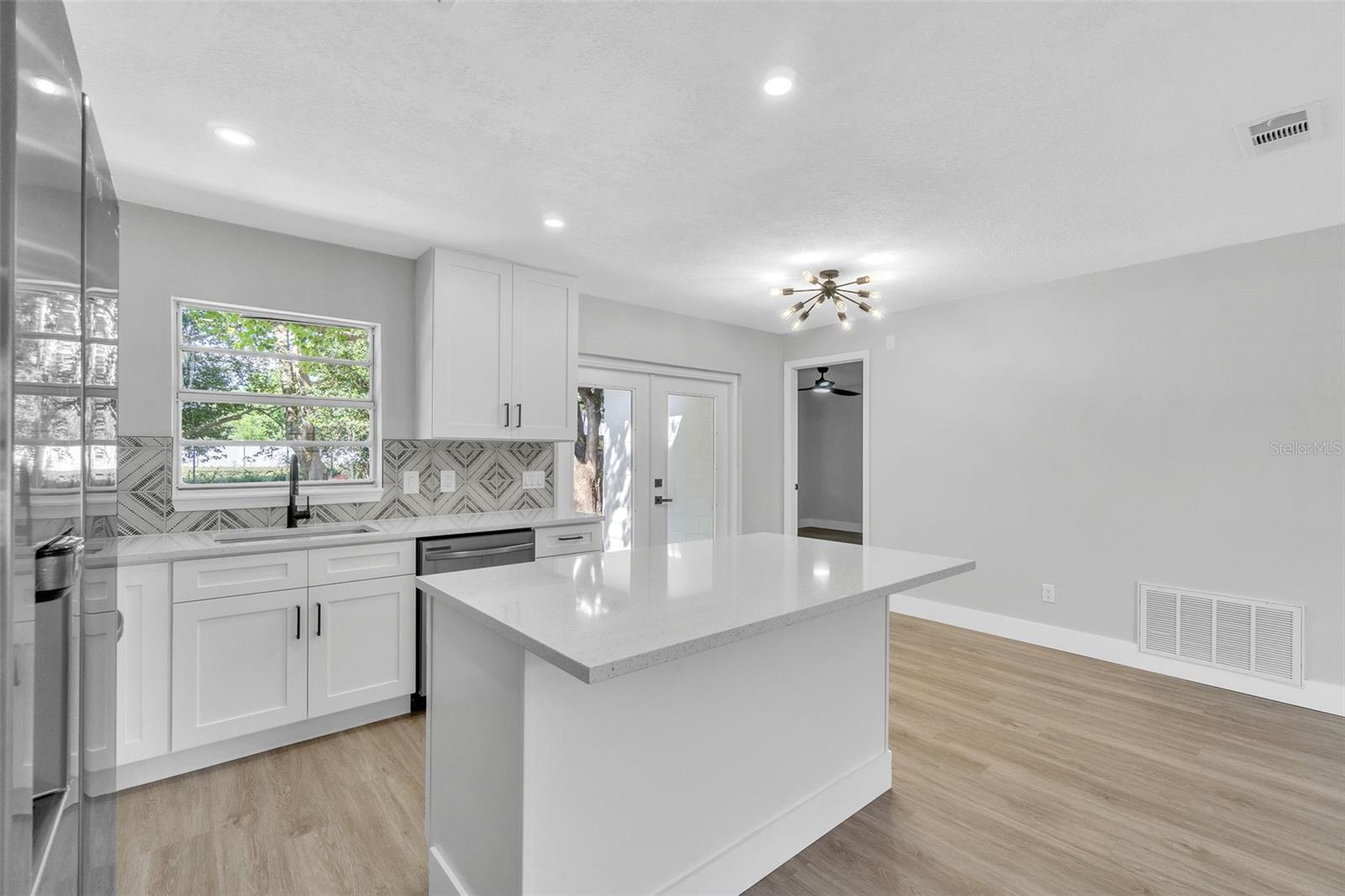 2029 LAS PALMAS CIR, ORLANDO, FL, 32822