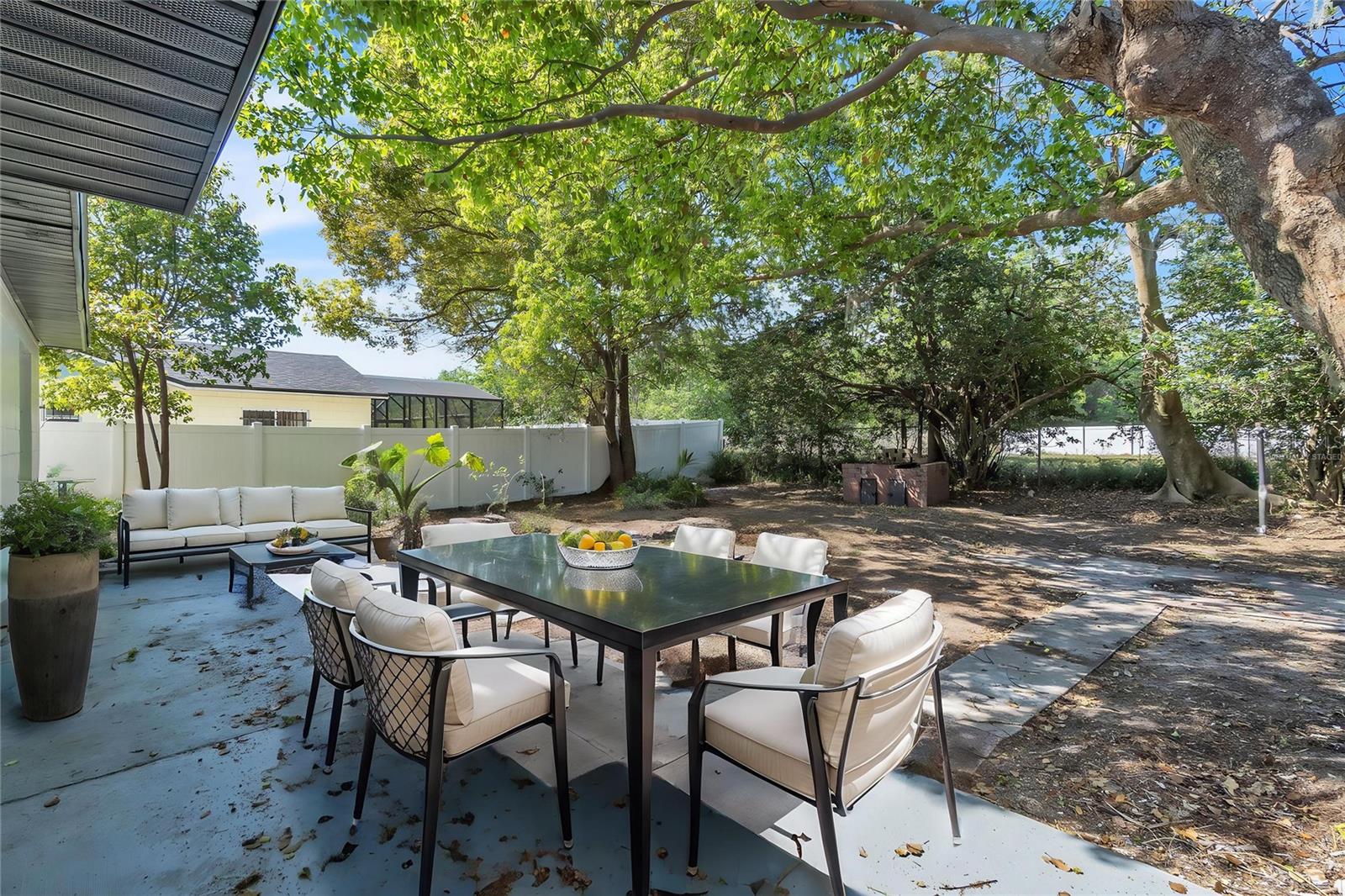 2029 LAS PALMAS CIR, ORLANDO, FL, 32822