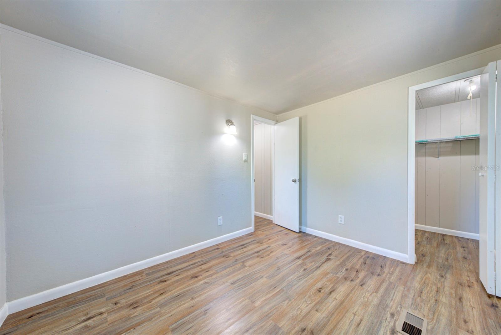 4889 CAMBRIDGE DR, MIMS, FL, 32754