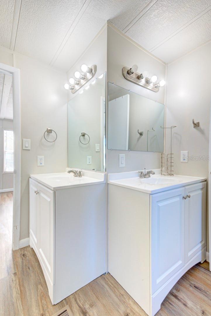 4889 CAMBRIDGE DR, MIMS, FL, 32754