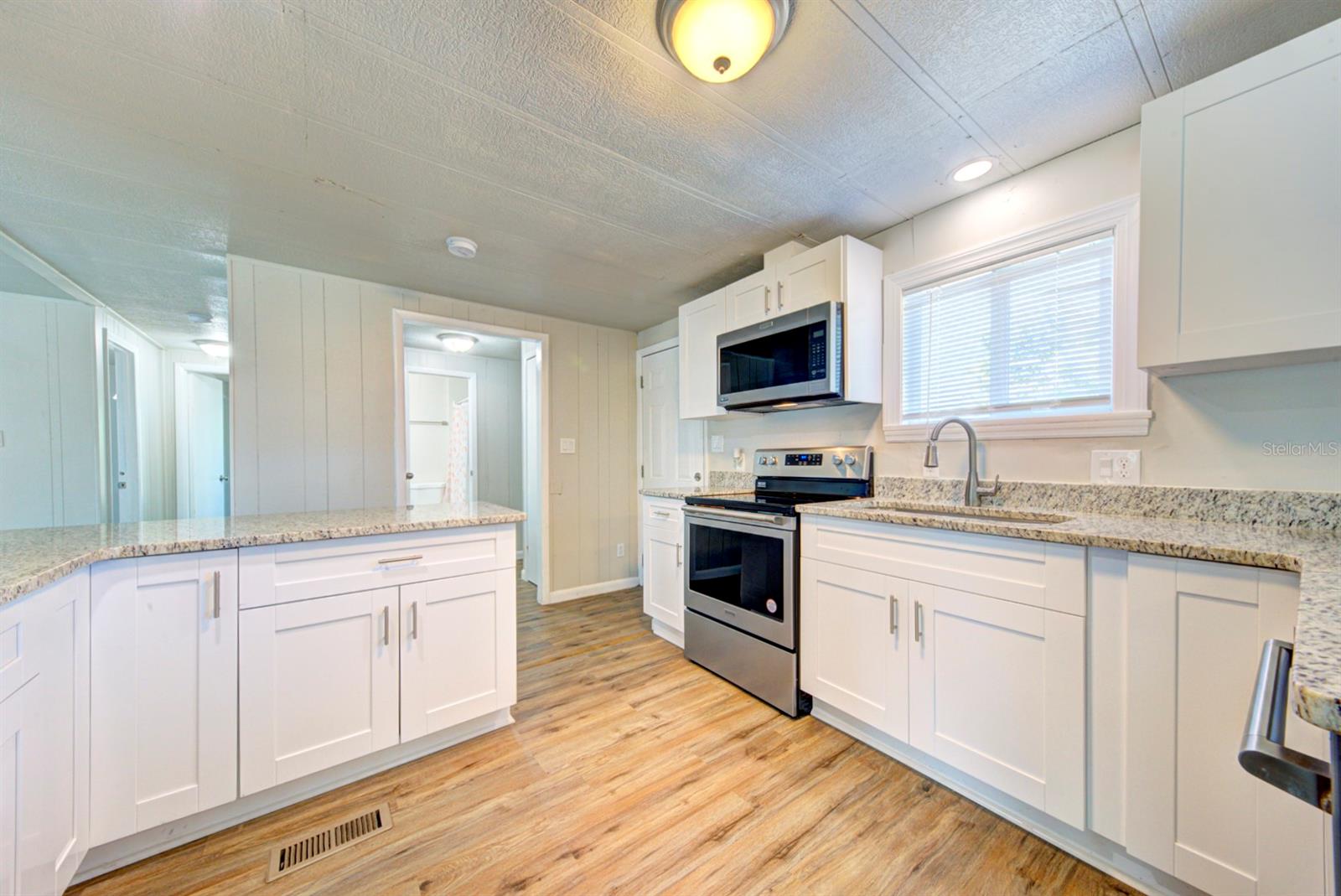 4889 CAMBRIDGE DR, MIMS, FL, 32754