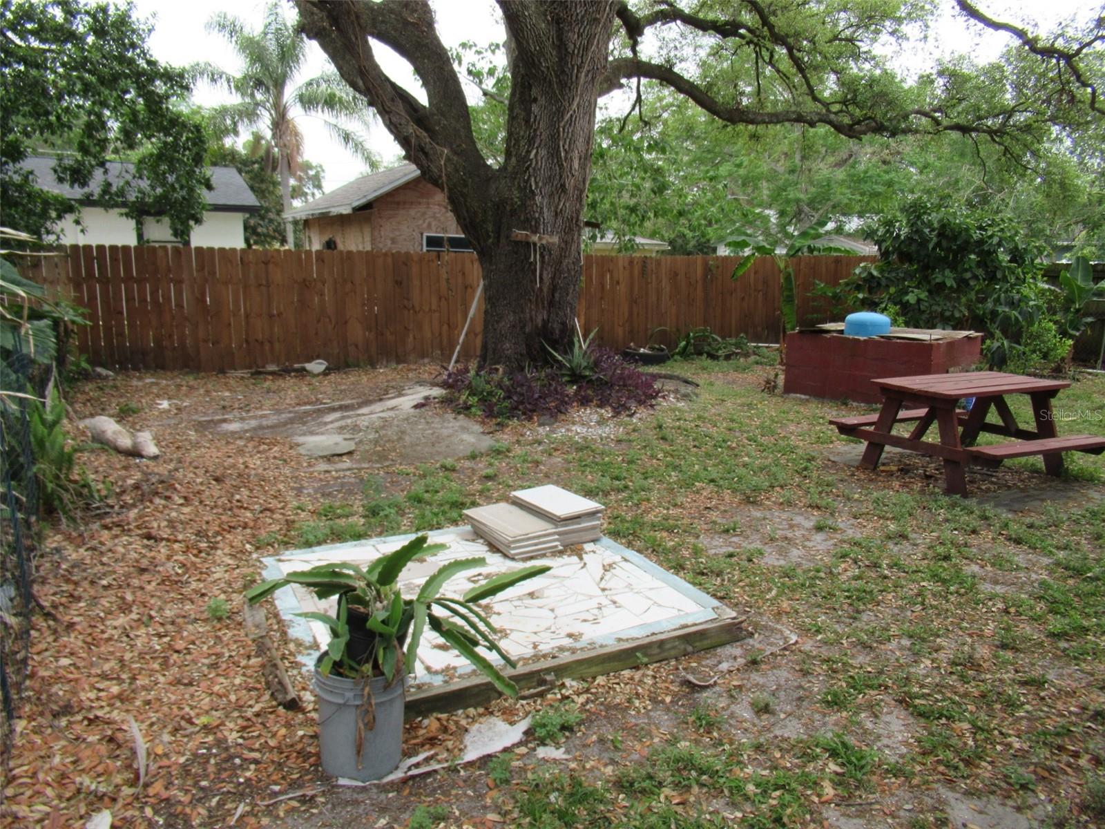 711 E 129TH AVE, TAMPA, FL, 33612