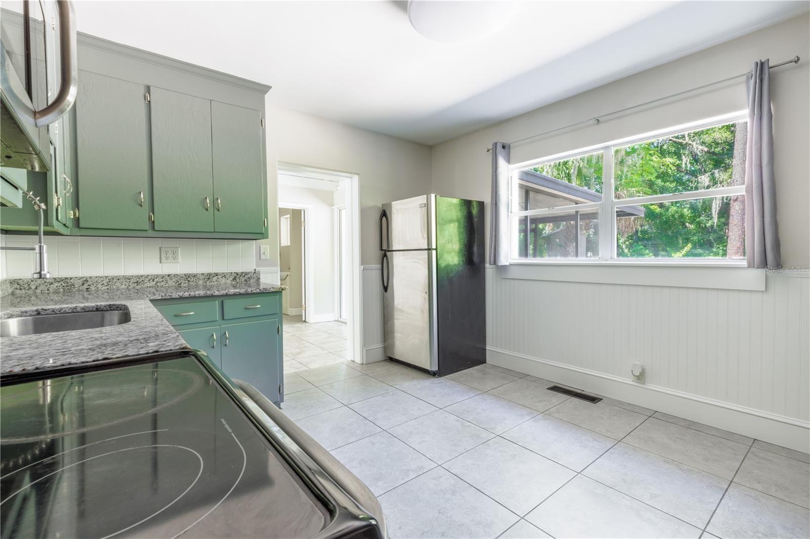 833 N TUXEDO AVE, DELAND, FL, 32724