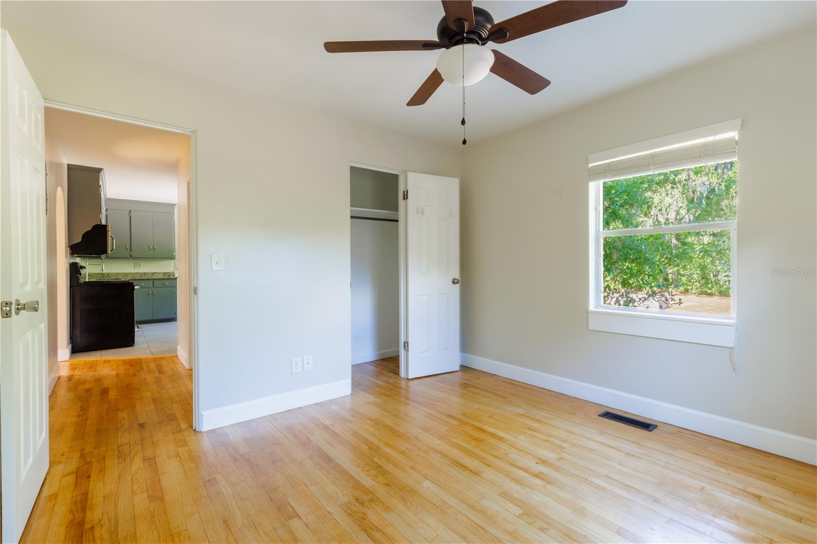 833 N TUXEDO AVE, DELAND, FL, 32724