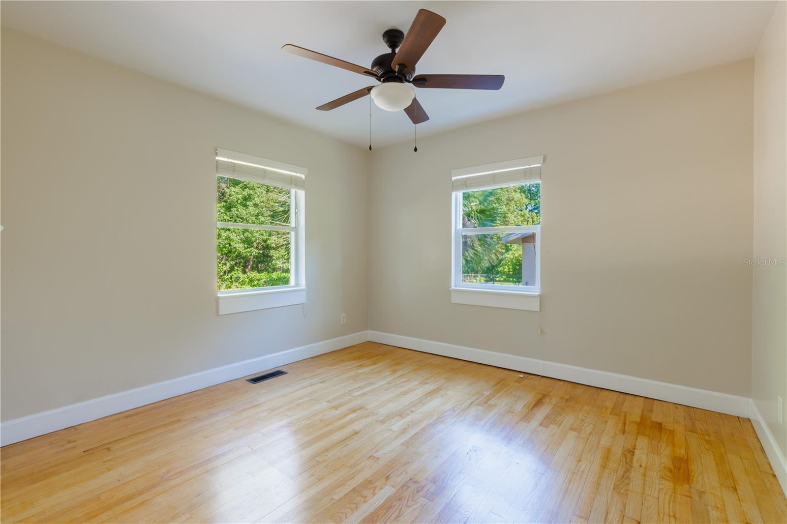 833 N TUXEDO AVE, DELAND, FL, 32724