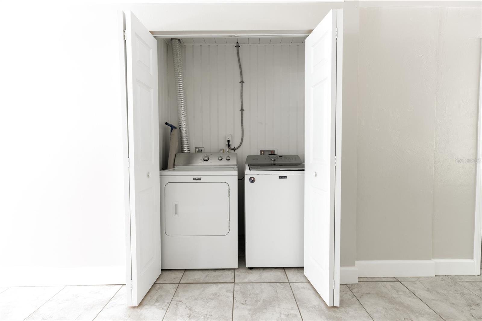 833 N TUXEDO AVE, DELAND, FL, 32724