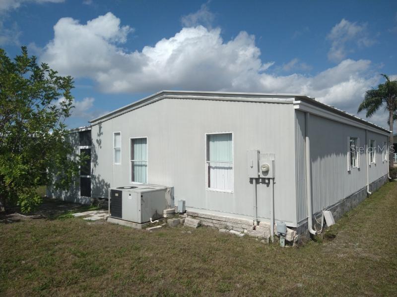 125 DOLPHIN DR S, OLDSMAR, FL, 34677