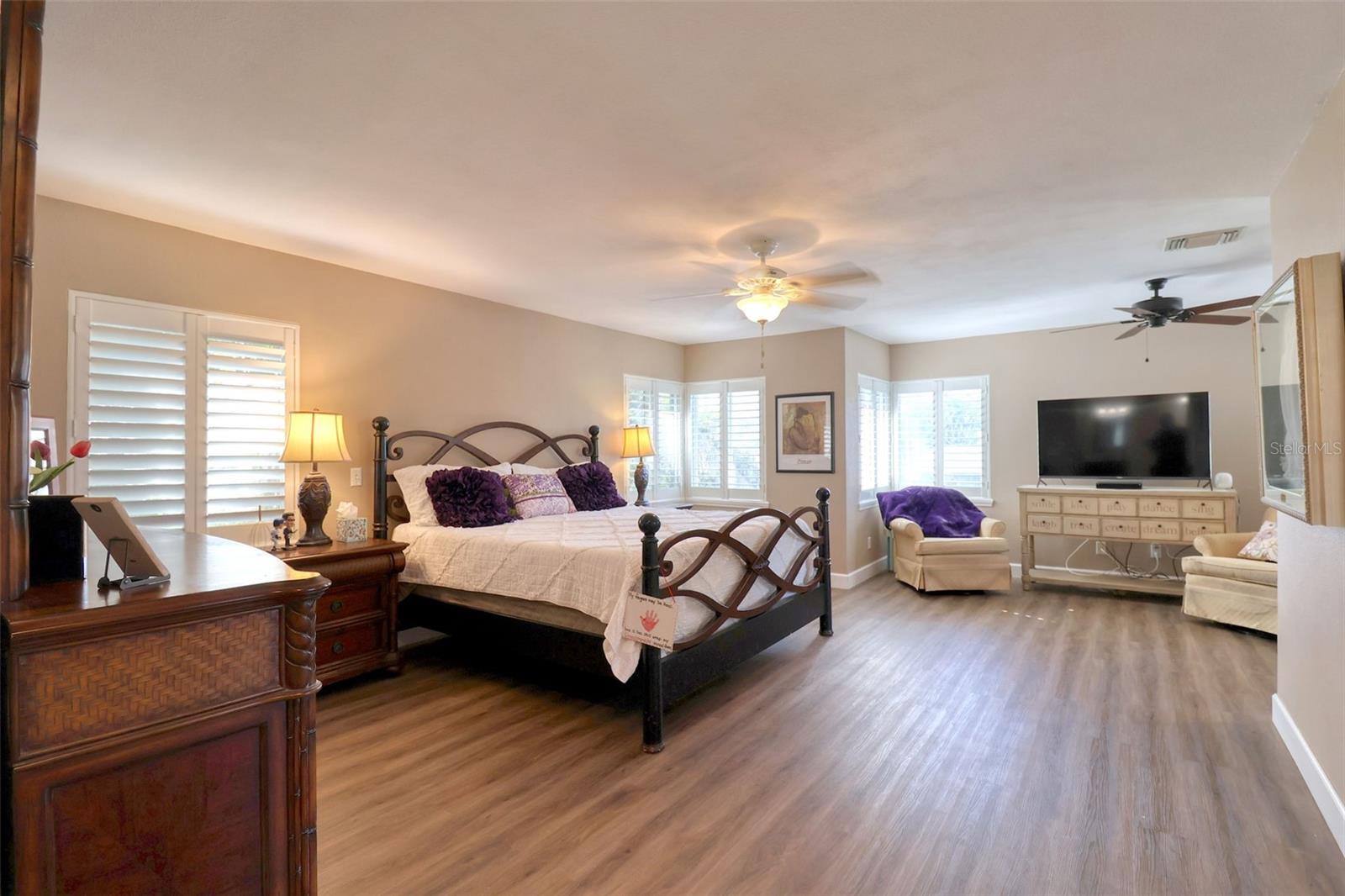 126 ORANGEWOOD DR, DUNEDIN, FL, 34698