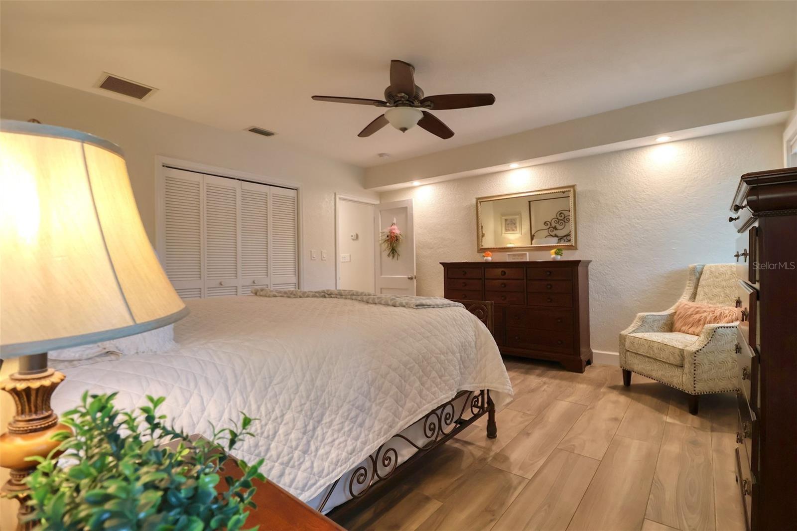 126 ORANGEWOOD DR, DUNEDIN, FL, 34698