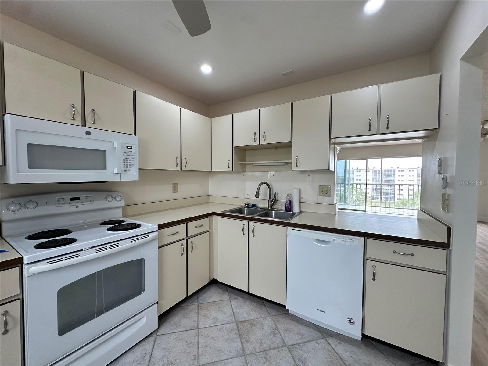 3640 IRONWOOD CIR #601N, BRADENTON, FL, 34209