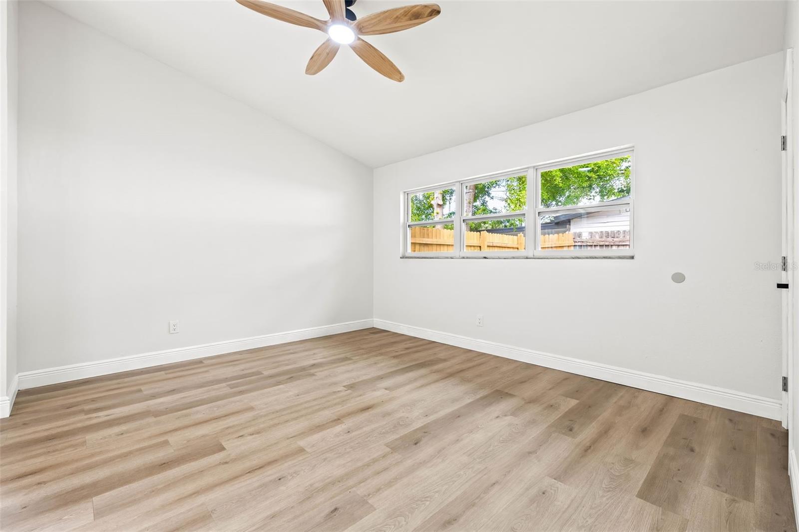 10909 N LANTANA AVE, TAMPA, FL, 33612
