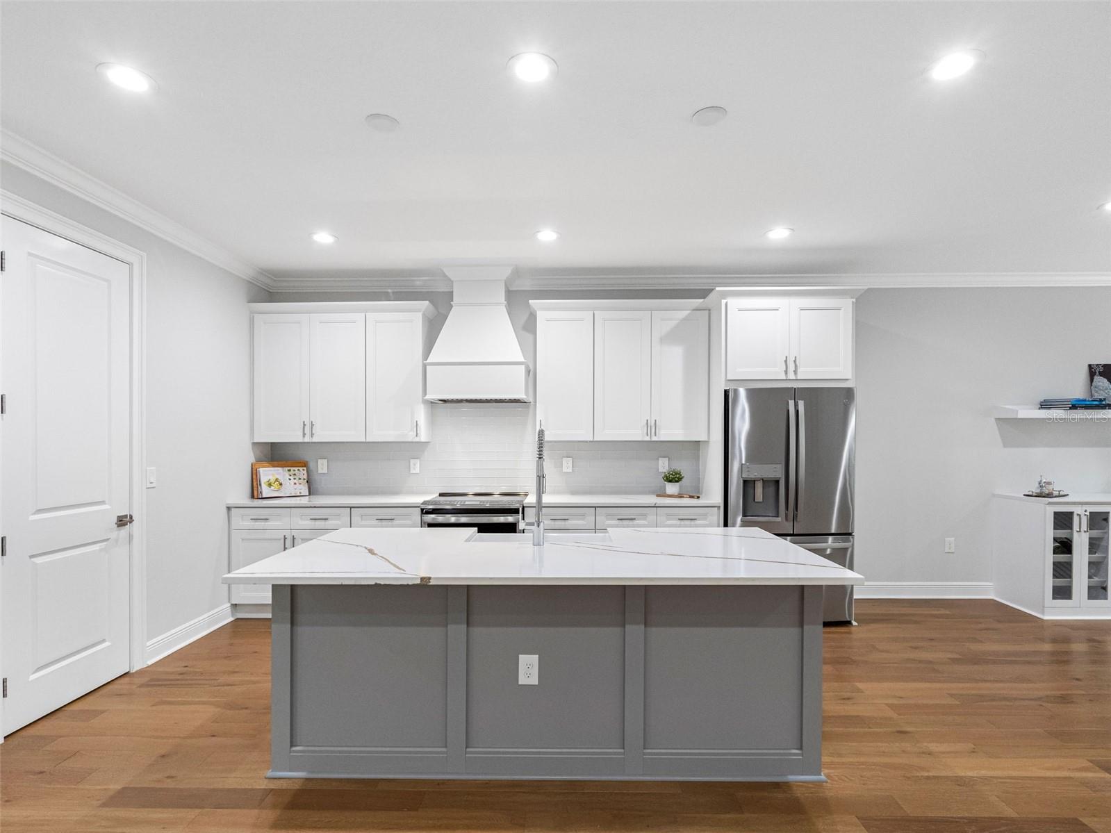 410 S CHURCH AVE, TAMPA, FL, 33609