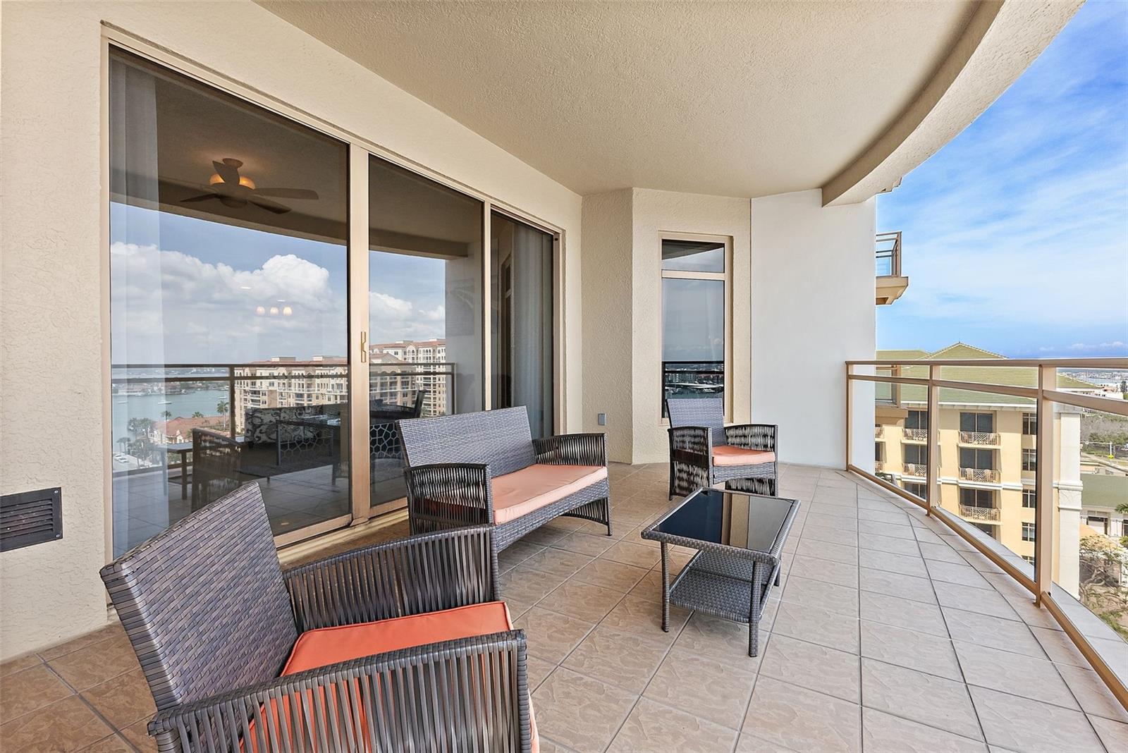 11 BAYMONT ST #1109, CLEARWATER BEACH, FL, 33767