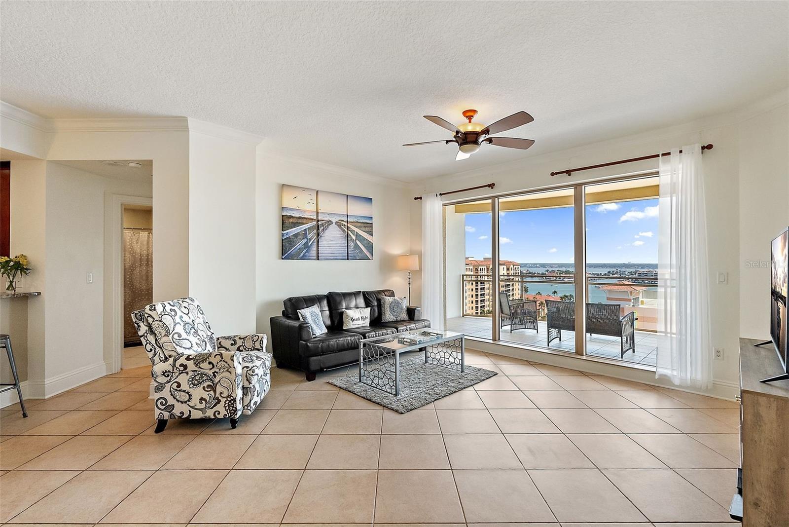 11 BAYMONT ST #1109, CLEARWATER BEACH, FL, 33767