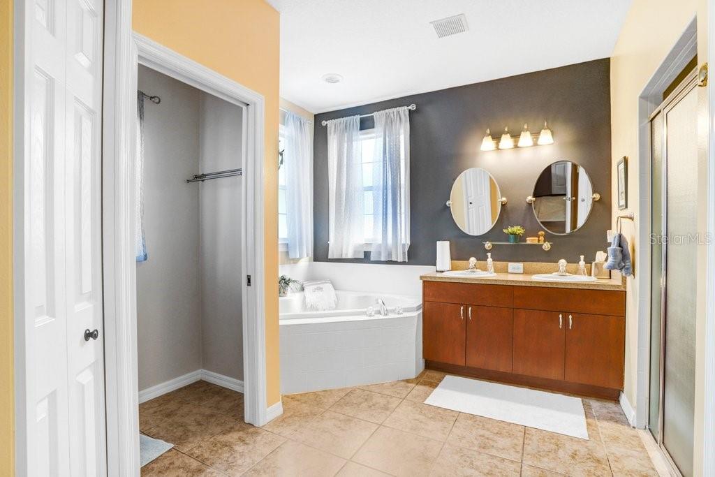 37438 PICKETTS MILL AVE, ZEPHYRHILLS, FL, 33542