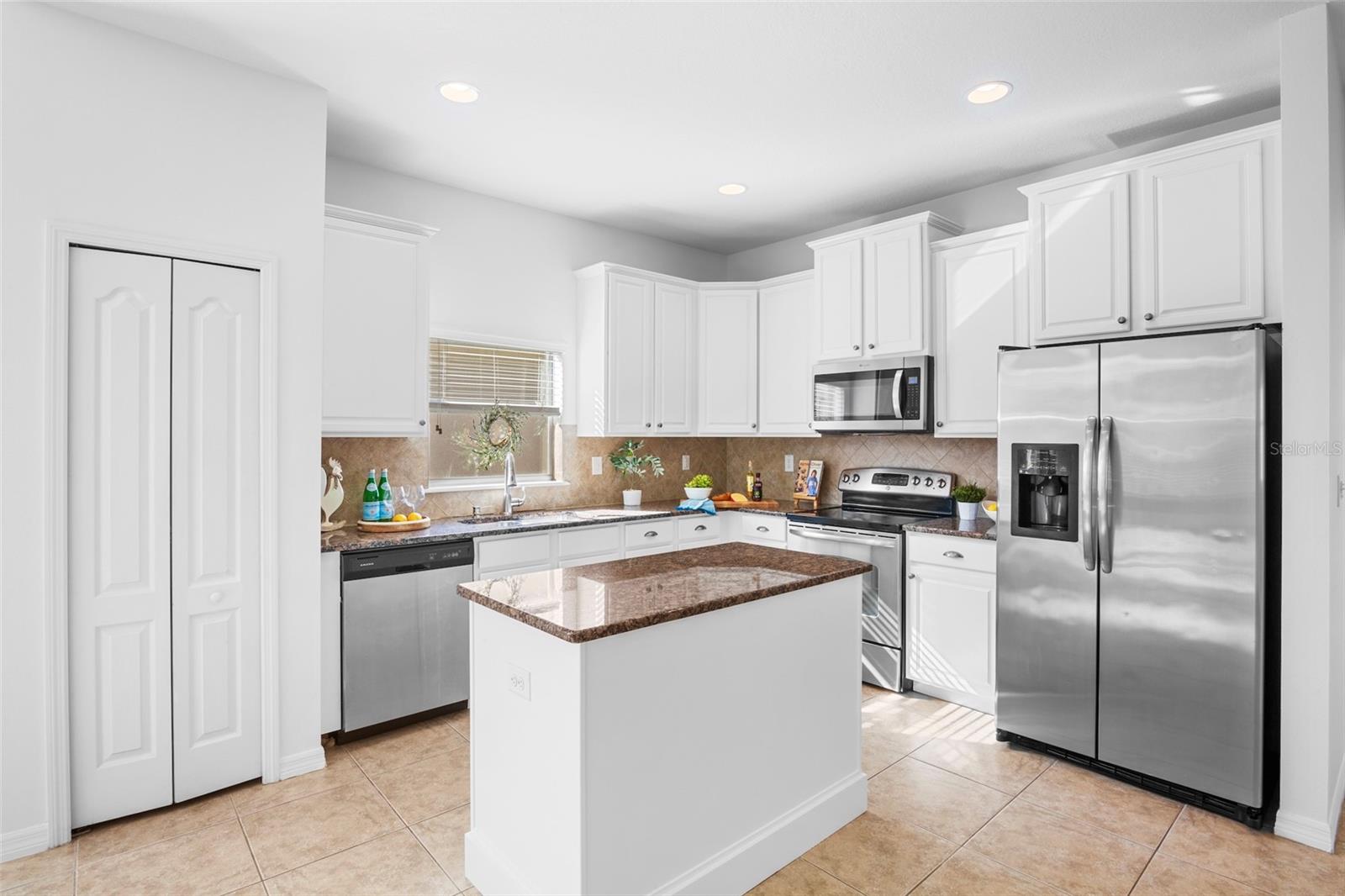 8332 KARPEAL DR, SARASOTA, FL, 34238