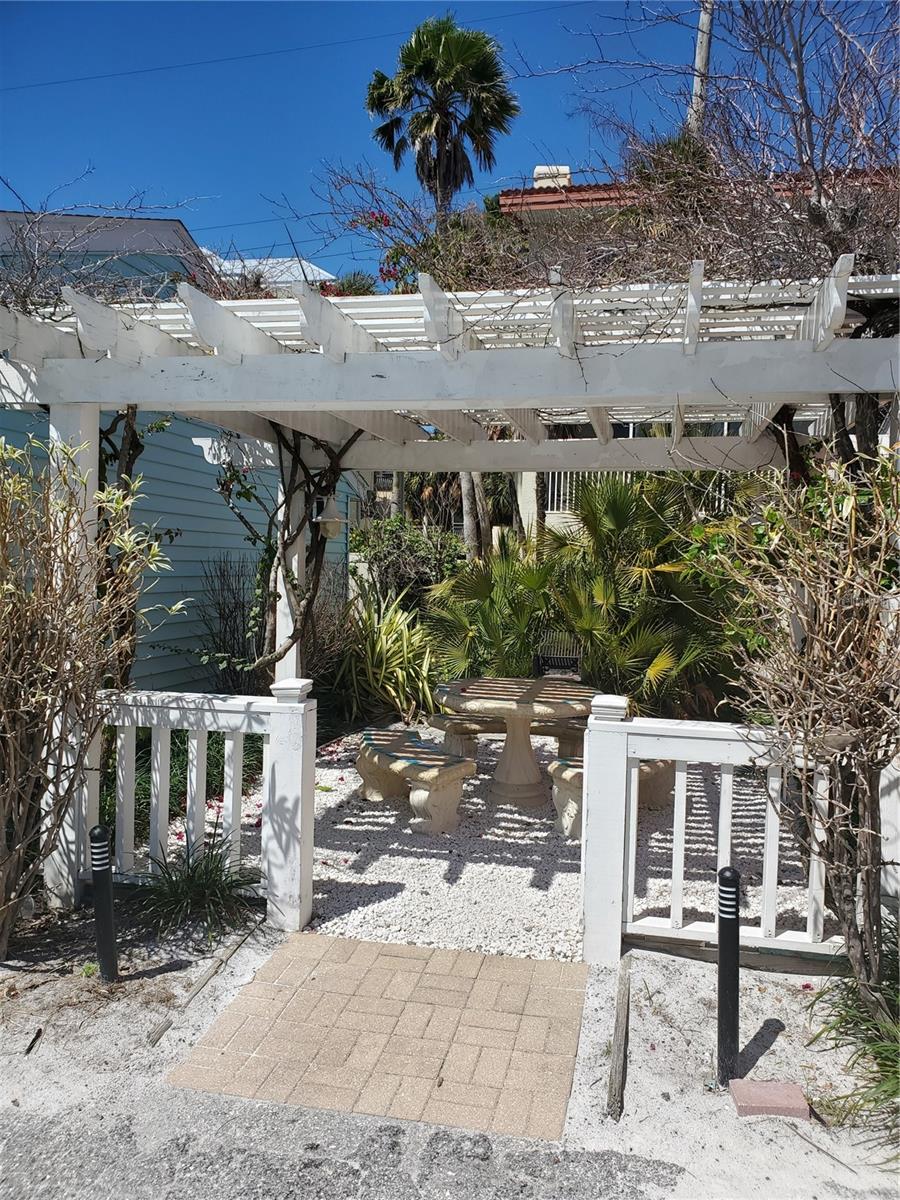 1603 GULF DR N #6, BRADENTON BEACH, FL, 34217