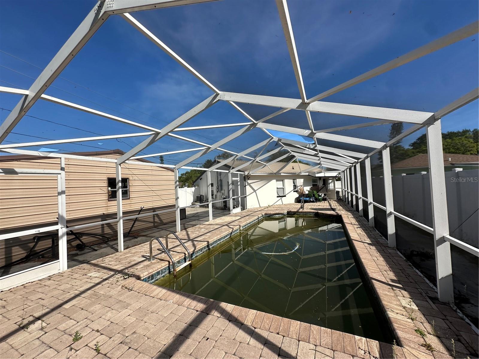 4031 BAY ST NE, ST PETERSBURG, FL, 33703