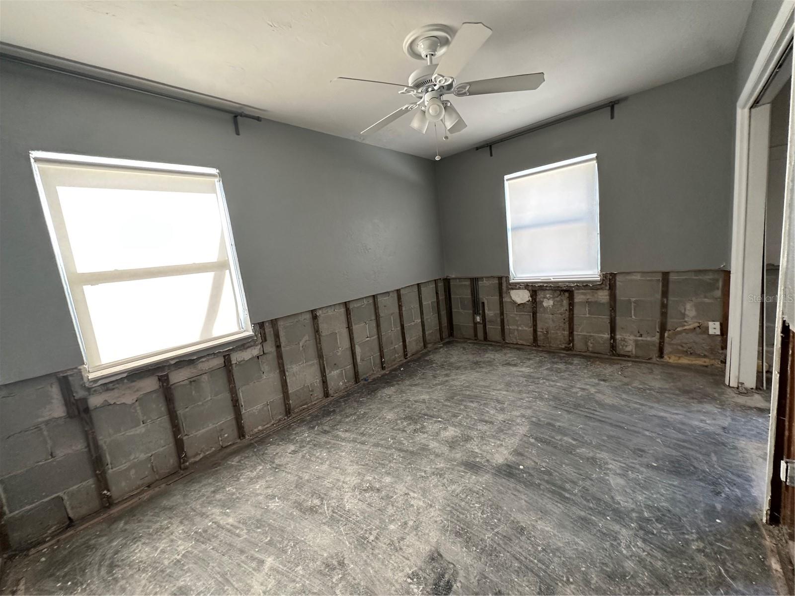 4031 BAY ST NE, ST PETERSBURG, FL, 33703