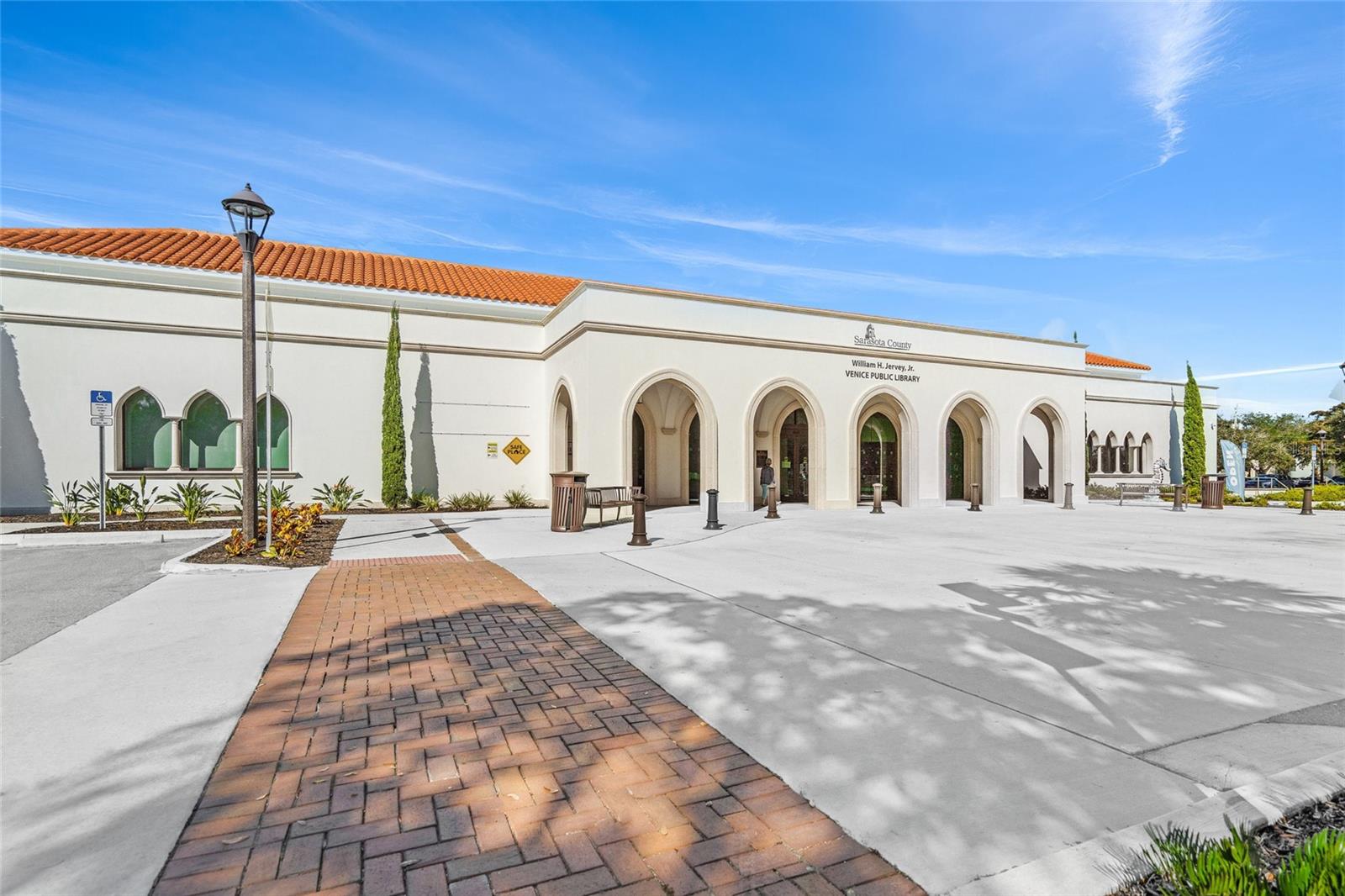 1100 TARPON CENTER DR #104, VENICE, FL, 34285