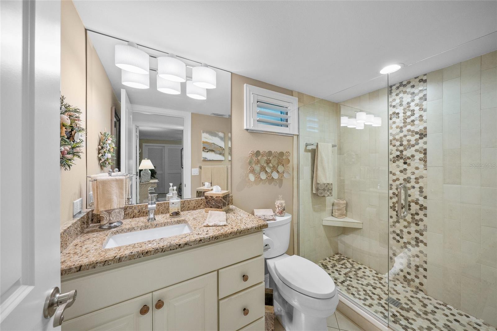 1100 TARPON CENTER DR #104, VENICE, FL, 34285