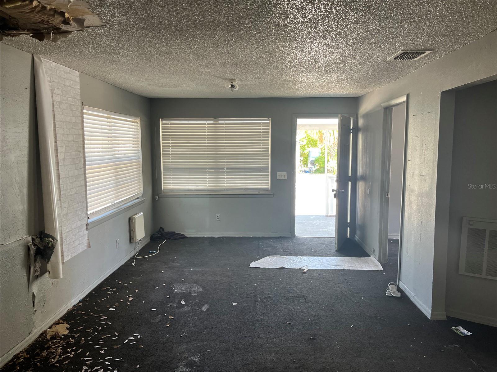 3209 E ELLICOTT ST, TAMPA, FL, 33610
