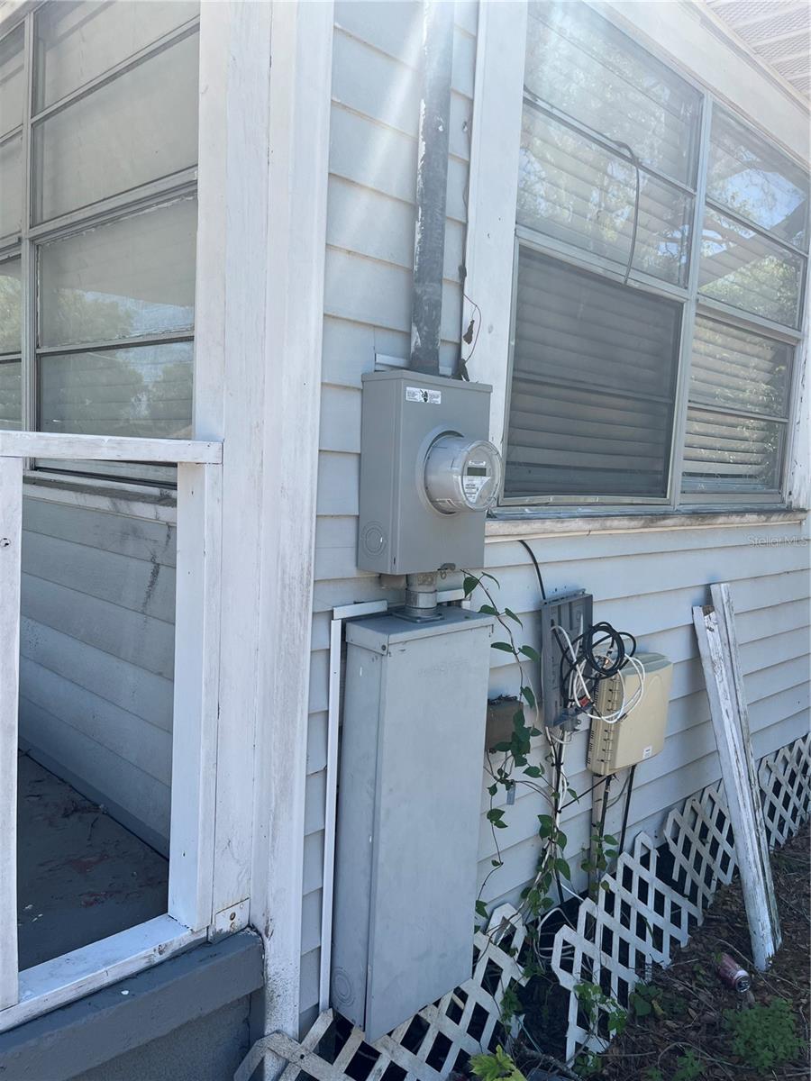 3209 E ELLICOTT ST, TAMPA, FL, 33610
