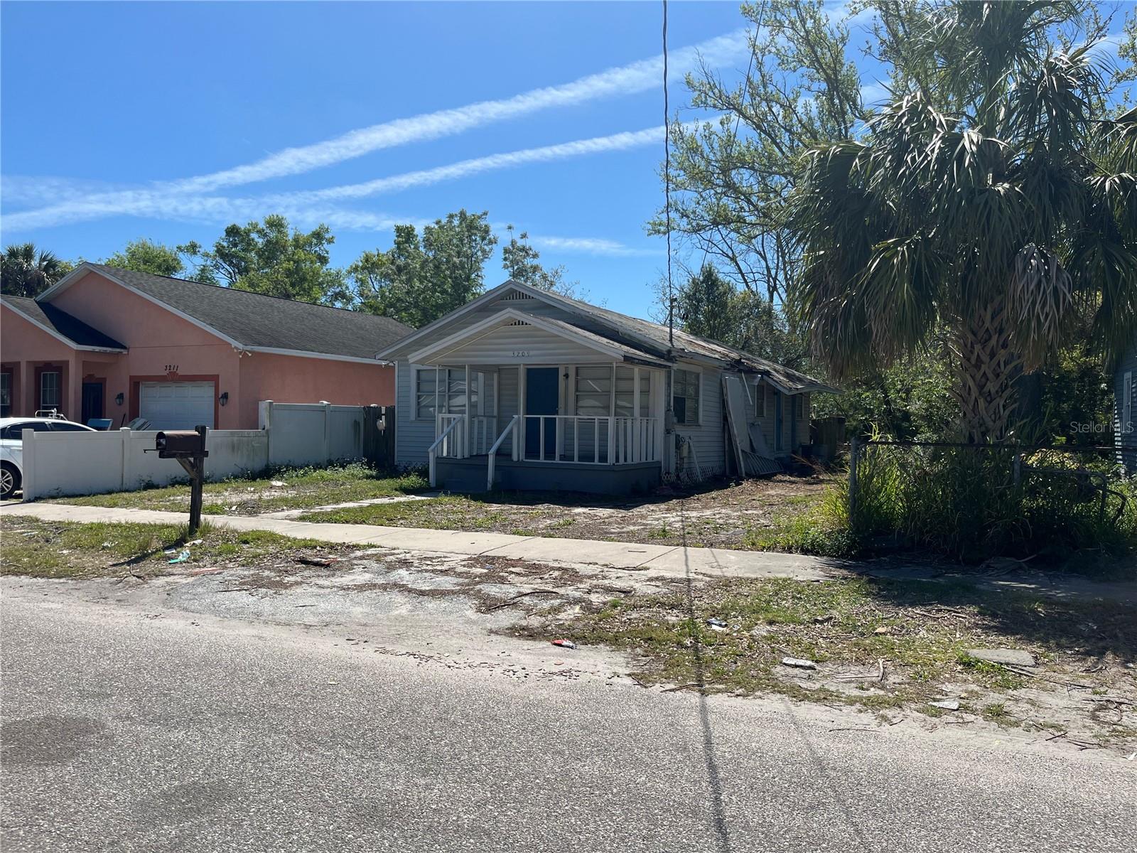 3209 E ELLICOTT ST, TAMPA, FL, 33610