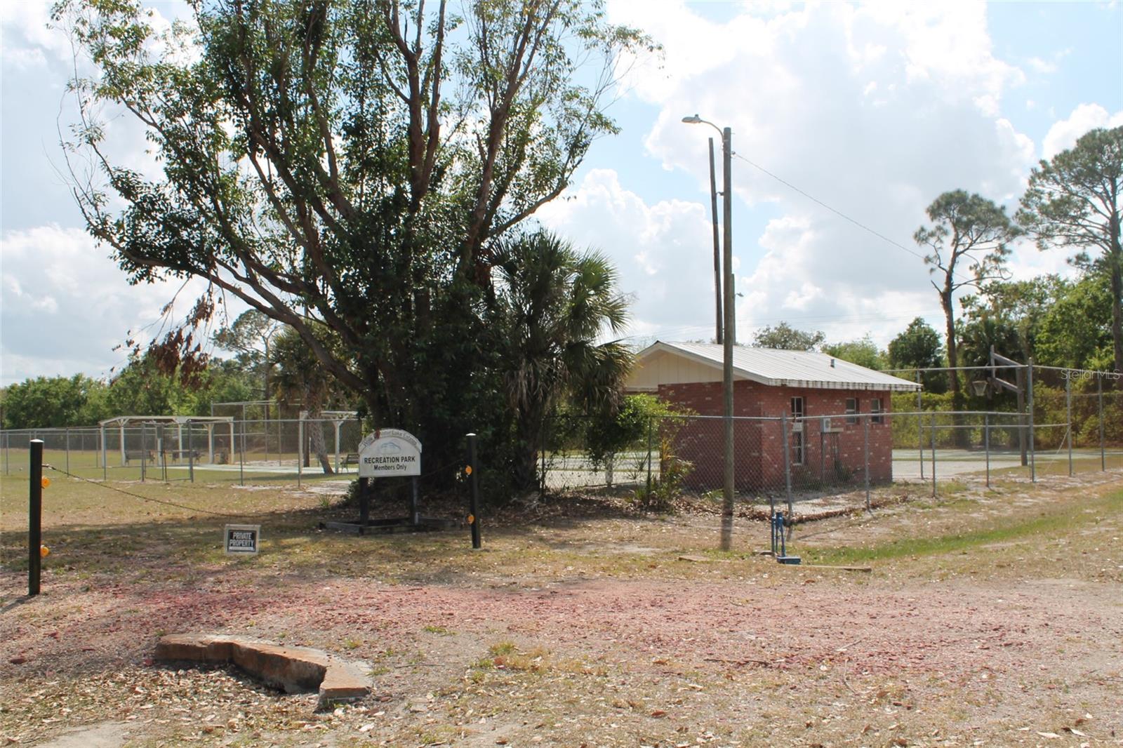 LEMON DR, LAKE WALES, FL, 33898