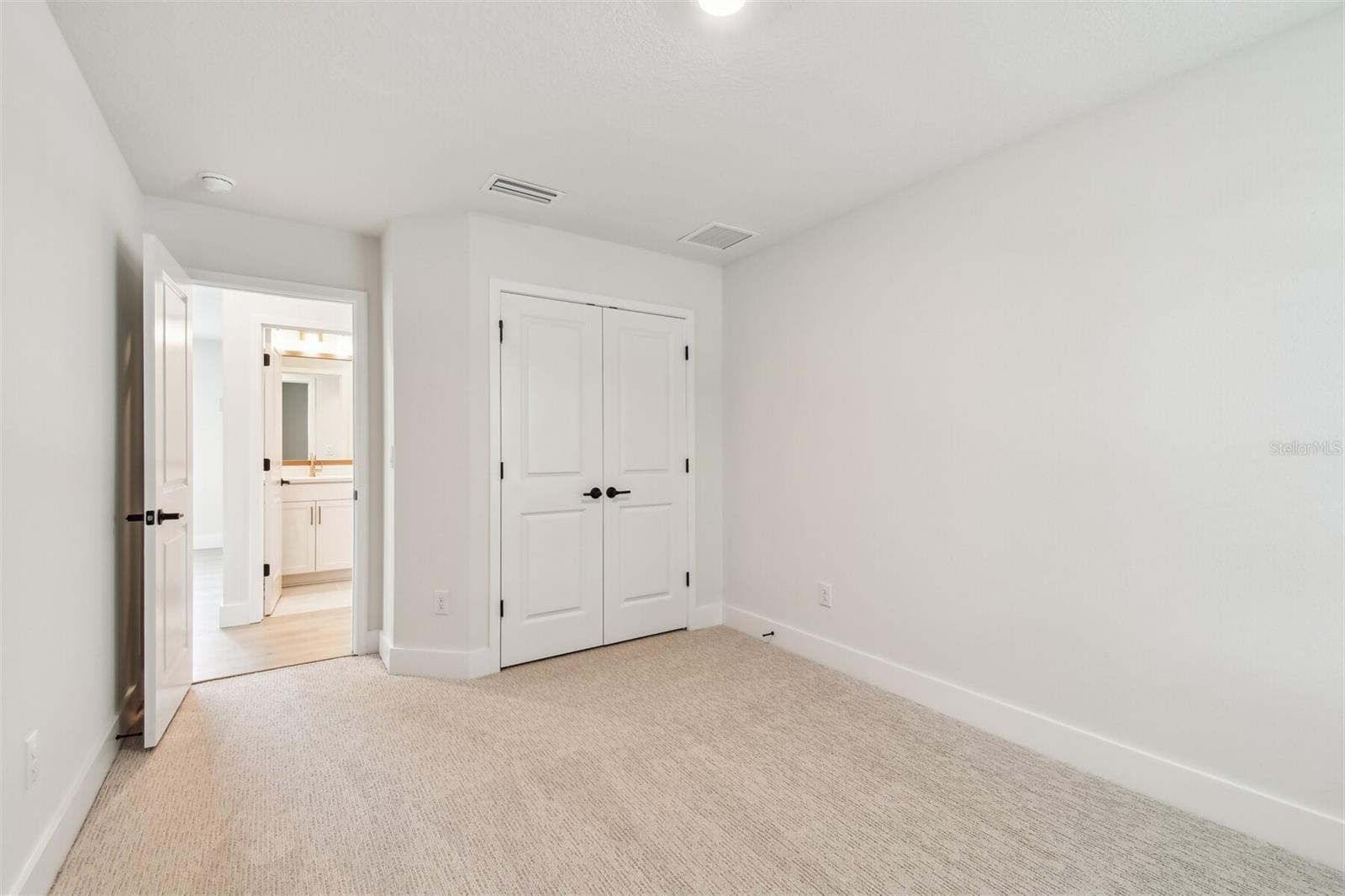 5235 9TH AVE N, ST PETERSBURG, FL, 33710