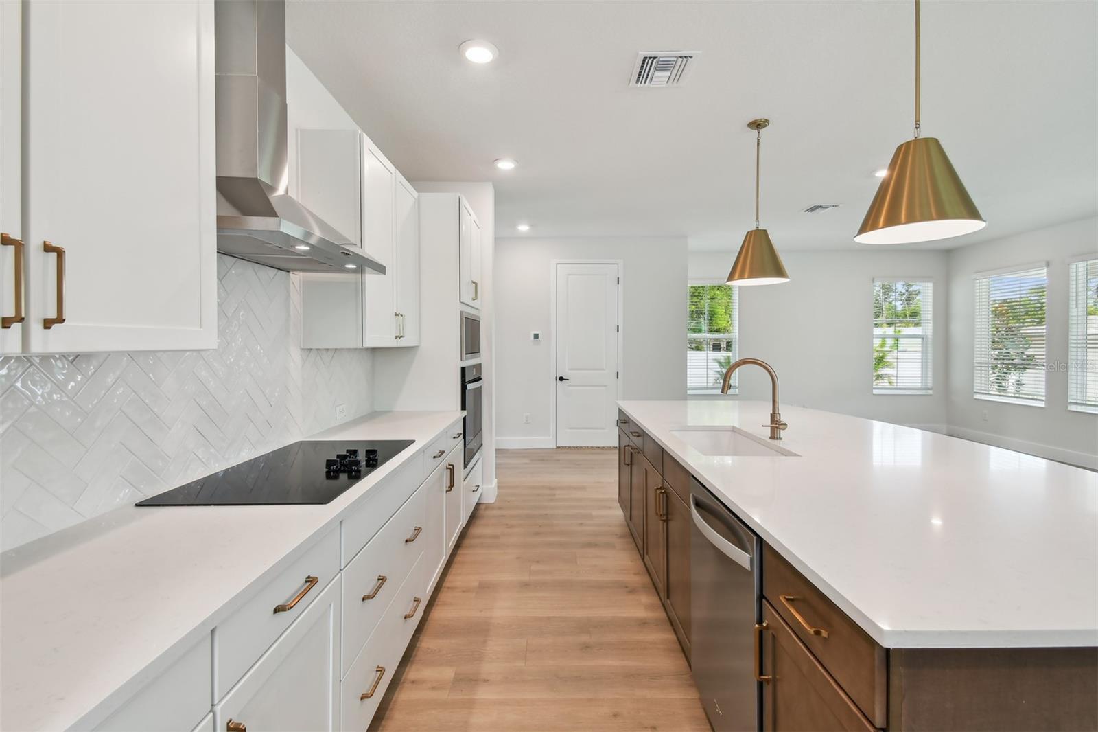 5235 9TH AVE N, ST PETERSBURG, FL, 33710