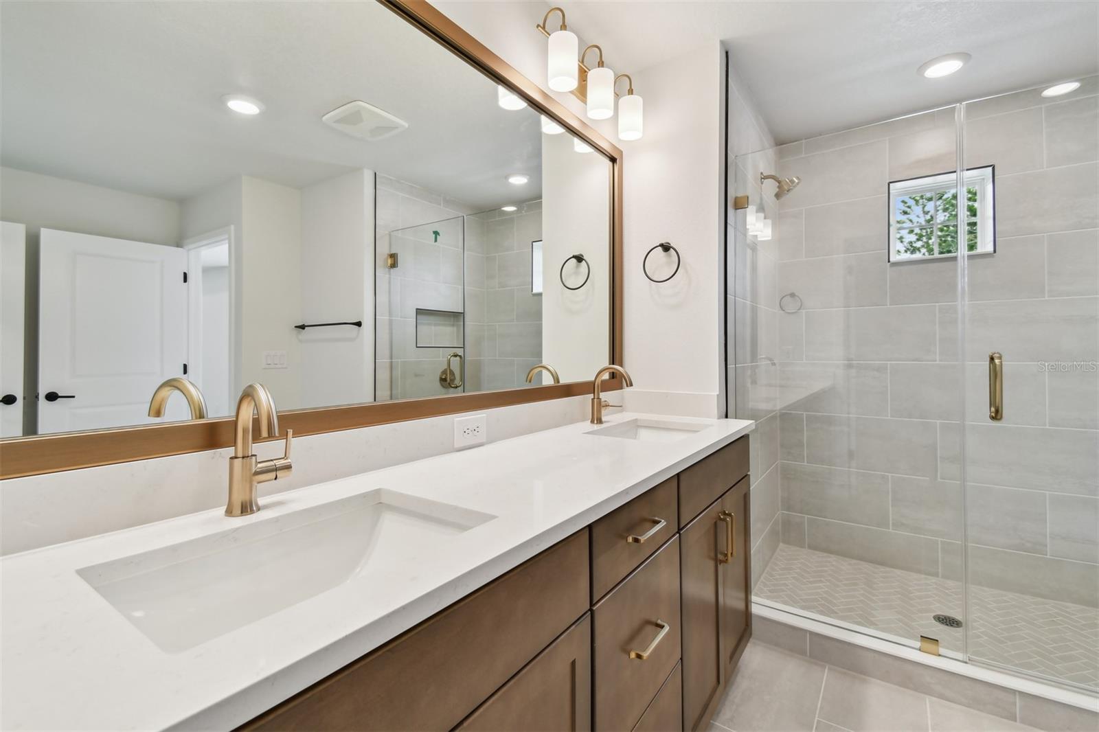 5235 9TH AVE N, ST PETERSBURG, FL, 33710